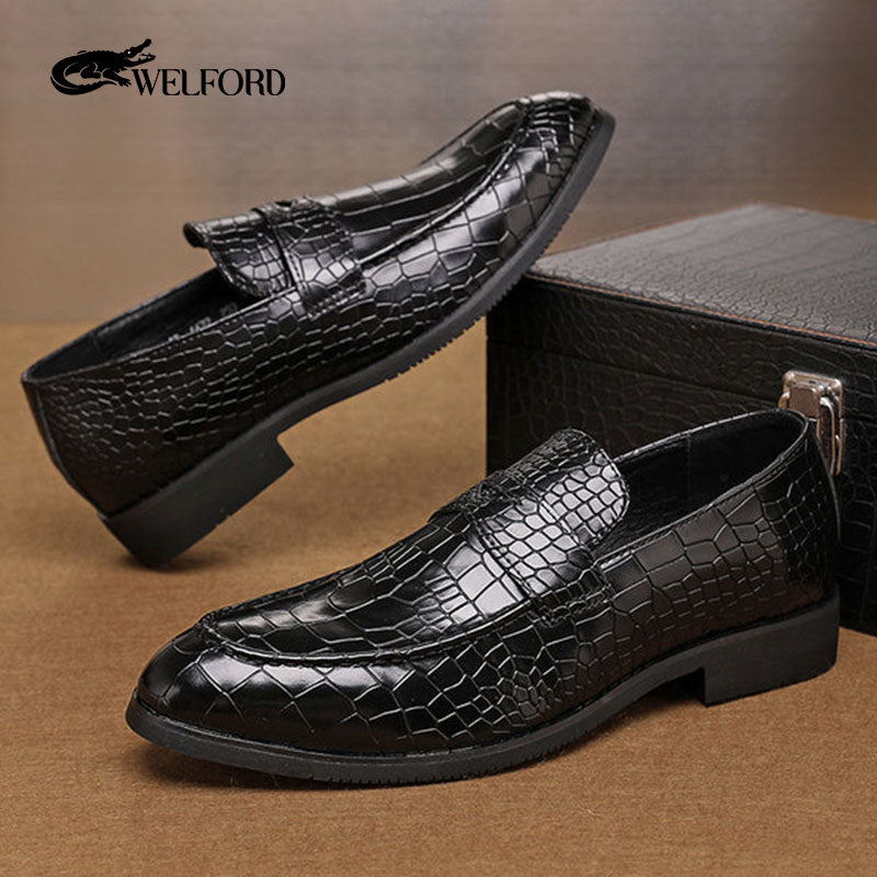 Casual slip-on crocodile pattern men's shoes