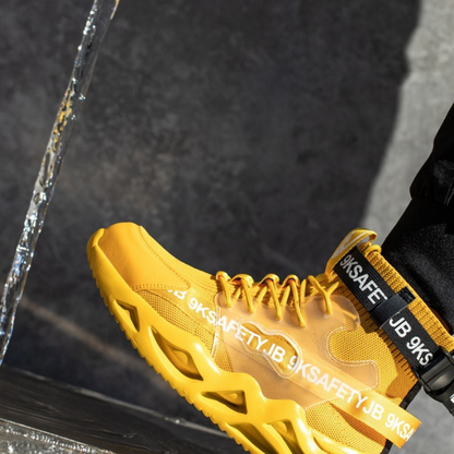 Breathable Fashion Anti-smash Insulated Safety Shoes